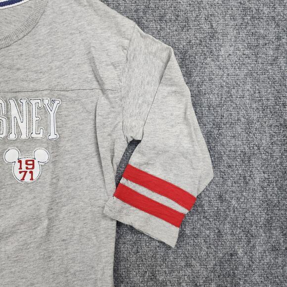 Walt Disney World Shirt Womens Medium Gray Embroidered Logo 3/4 Sleeve Classic - Picture 13 of 16